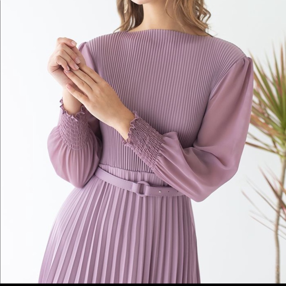 Chicwish Dress - Picture 3 of 3